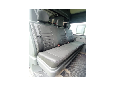 Pasvorm autostoelhoes voor achterbank (3 zits) dubbel cabine Snoeks type 3 (1 zitting en 1 rugleuning - breedte 164cm) - Kunstleer zwart Pasvorm autostoelhoes voor achterbank (3 zits) dubbel cabine Snoeks type 3 (1 zitting en 1 rugleuning - breedte 164cm) - Kunstleer zwart